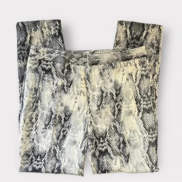 Zara Cigarette Trousers  Snakeskin Print Pants Ankle Cropped Grey White Small - Picture 16 of 16